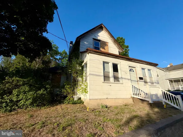 215 Berlin Rd, Clementon, NJ 08021