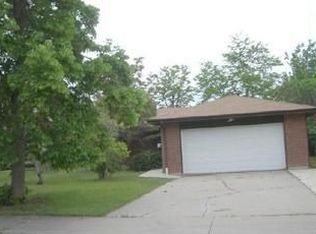 2077 Kingston St, Aurora, CO 80010