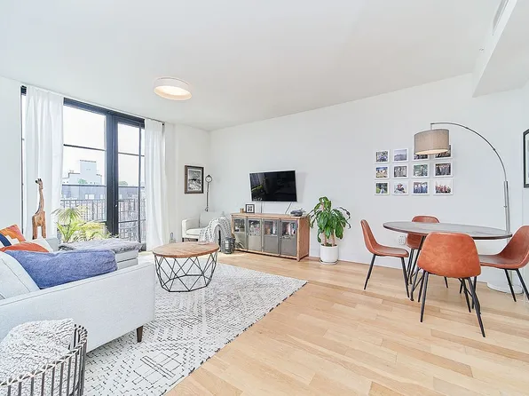 264 Webster Ave Unit Penthouse 803, Brooklyn, NY 11230