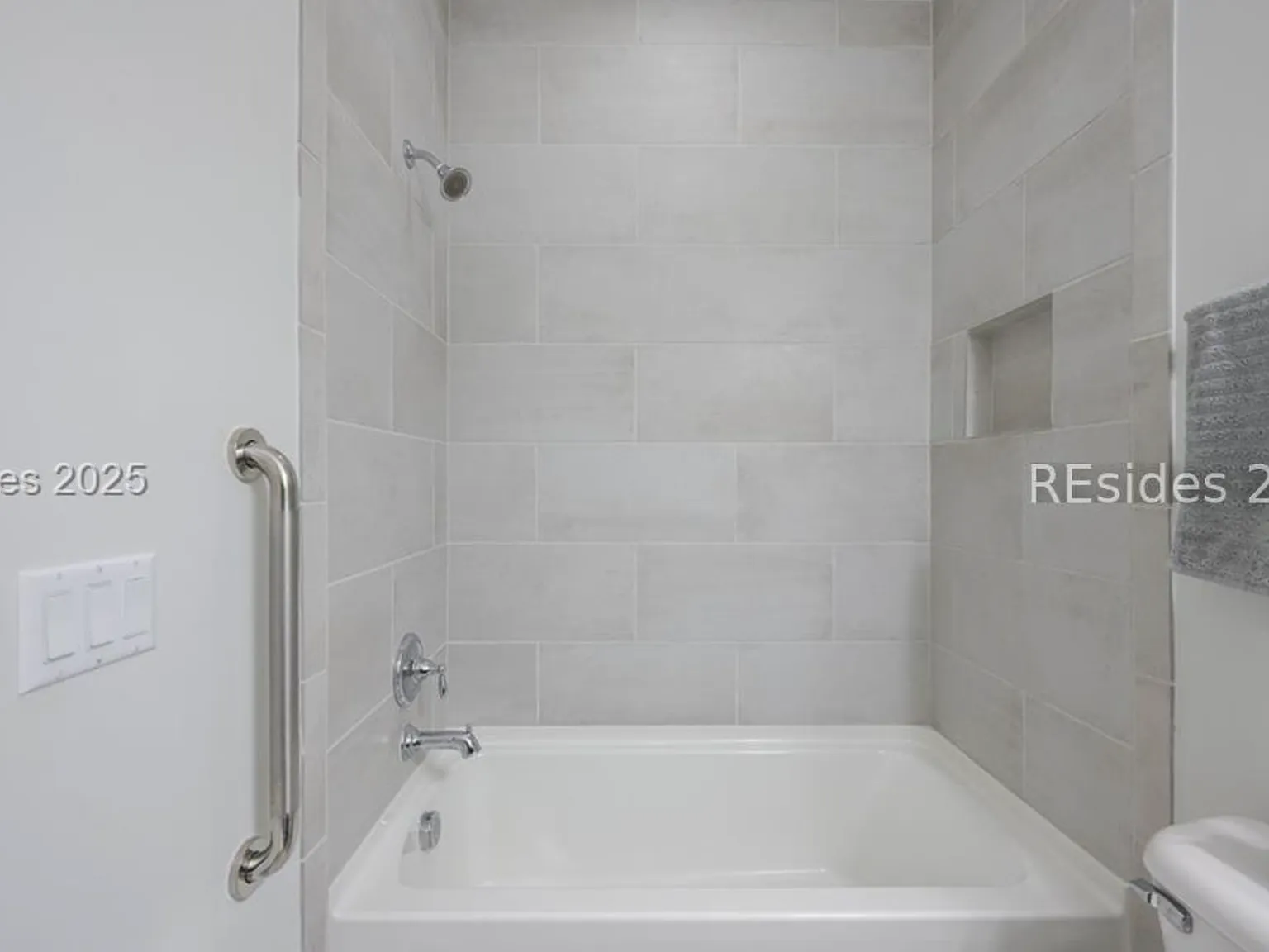2 bed, 1204 sqft, $2,500 — Photo 2