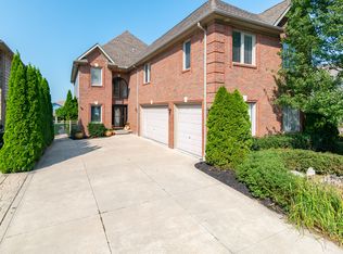 38907 E Archer Dr, Harrison Township, MI