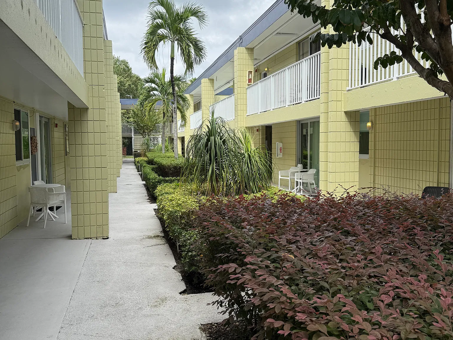 2 bed, 792 sqft, $2,195 — Photo 2
