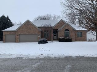 785 County Farm Rd, Monticello, IL 61856