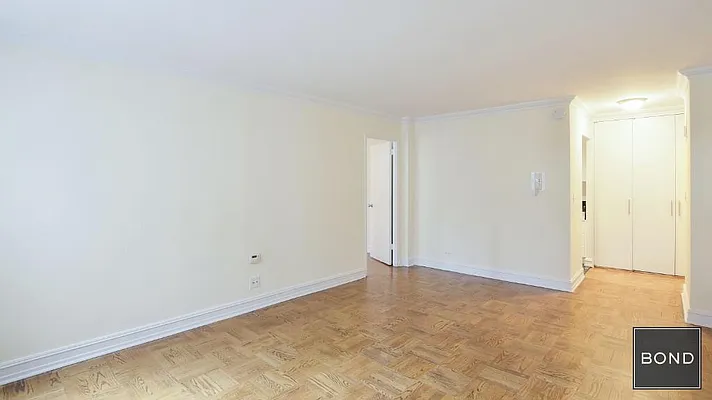 Rented by Bond New York | media 14