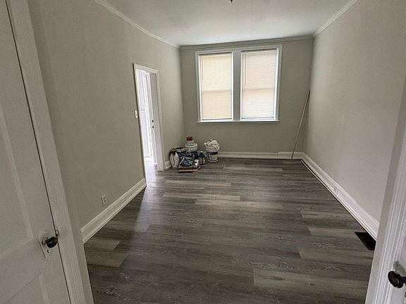 3rd image of 2523 W Cold Spring Ln