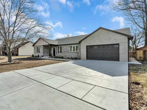 7215 E Ayesbury St, Wichita, KS 67226