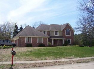 1347 Pauls Dr, Greenfield, IN 46140