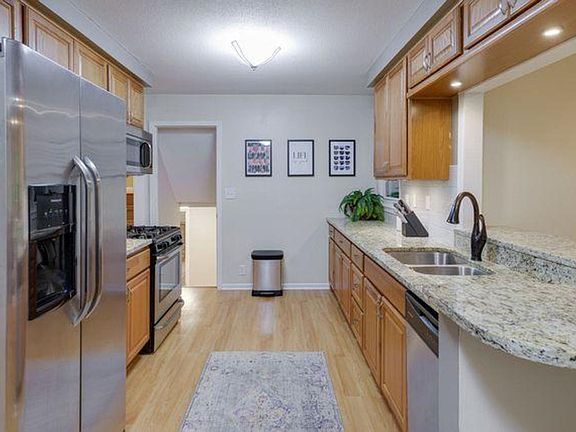 3rd image of 8609 Kell Ave S
