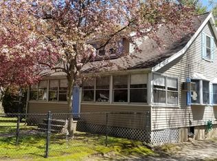 27 Topliff St, Billerica, MA 01821