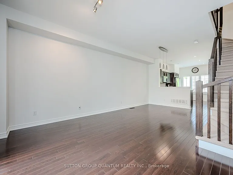 4304 Ingram Cmn — Photo 8