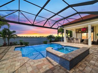296 Maraviya Blvd, Nokomis, FL 34275
