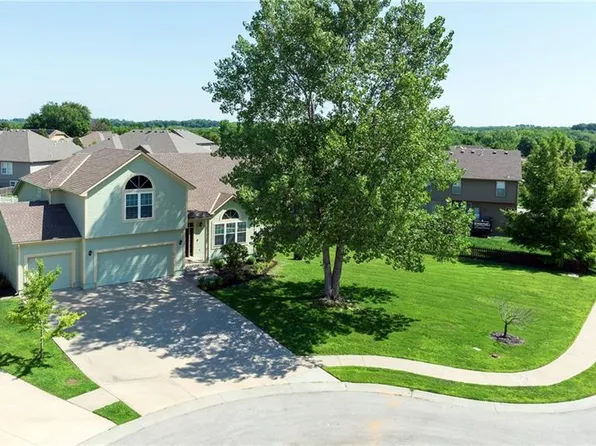 2204 SW Kline Ave, Lees Summit, MO 64082