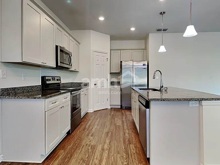 155 E Jayce Way — Photo 4