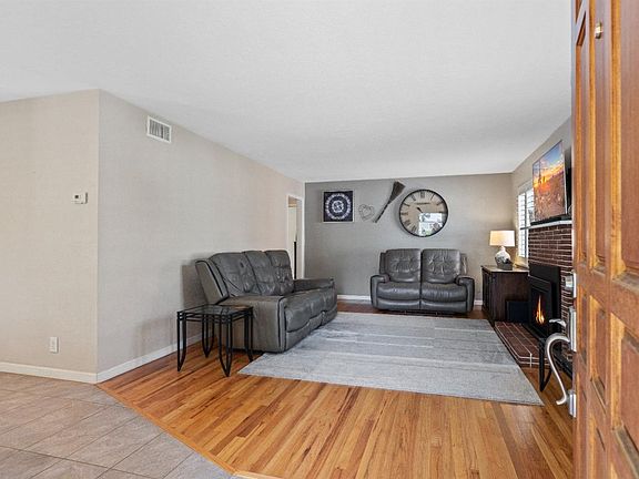 4th image of 1513 Maplewood Dr