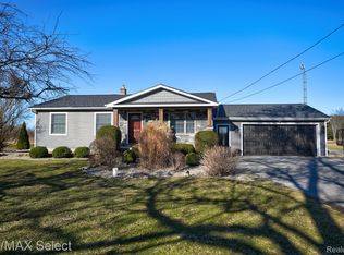 14103 Elms Rd, Montrose, MI 48457
