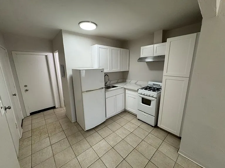 1405 W Clarendon Ave — Photo 13
