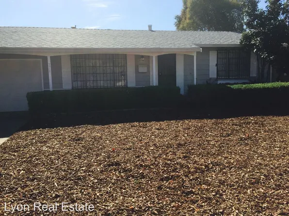 9912 Meteor Dr, Sacramento, CA 95827