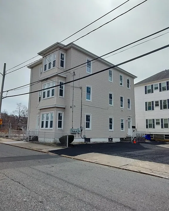 269 Brightman St #1