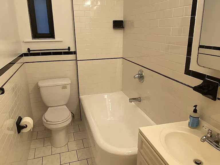 35 Orange St #1-A — Photo 7