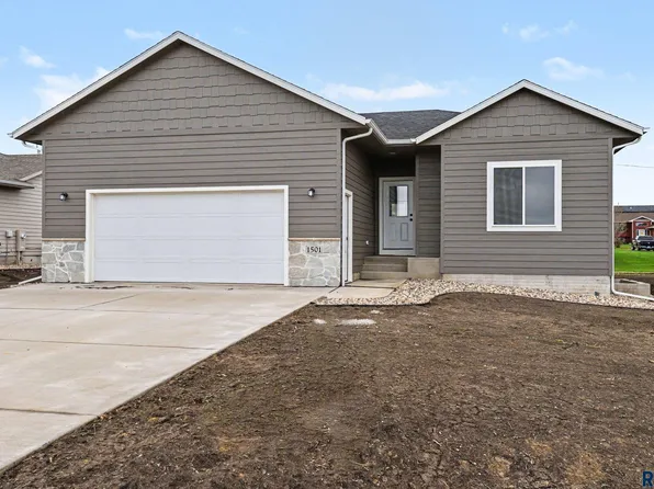 1501 E Carol St, Sioux Falls, SD 57104