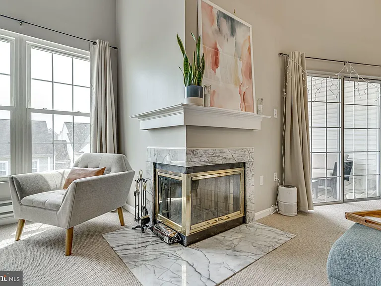273 S Pickett St #401 — Photo 4
