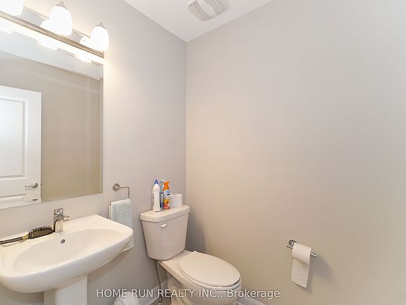 5th image of 422 Kayak St