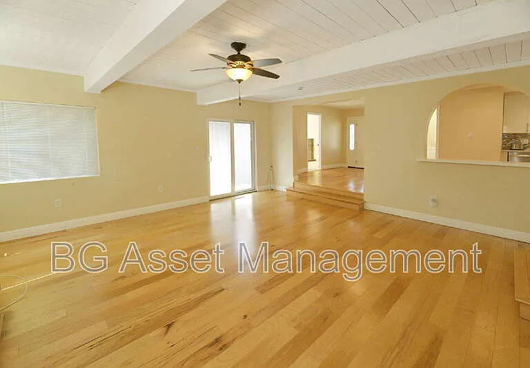 3830 Twin Oaks Way — Photo 7
