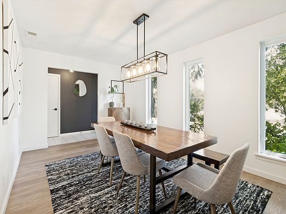 5th image of 5915 Canterview Dr