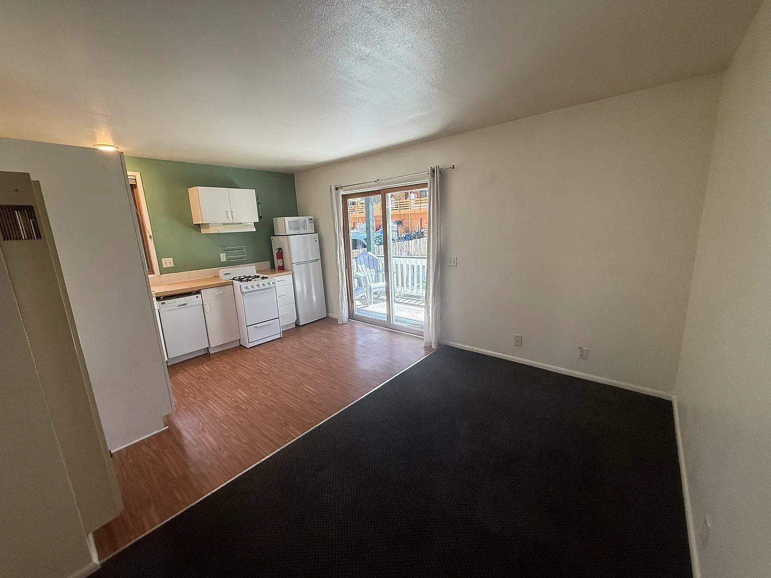 2 bed, $2,400 — Photo 4