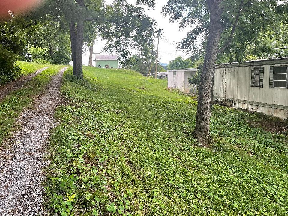 2nd image of 515 Cedar Ave #1