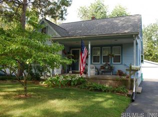 1424 Laurel St, Highland, IL