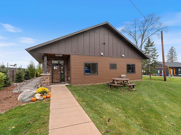 2nd image of 6000 Birch Point Rd