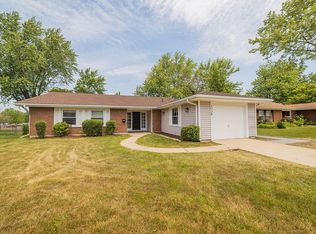 1738 Glen Lake Rd, Hoffman Estates, IL 60169