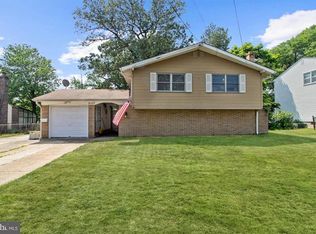 2107 Chestnut Hill Dr, Cinnaminson, NJ 08077