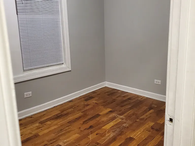 bedroom2