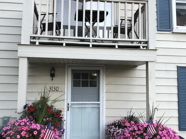 3130 Beechtree Ct, Lake Orion, MI 48360