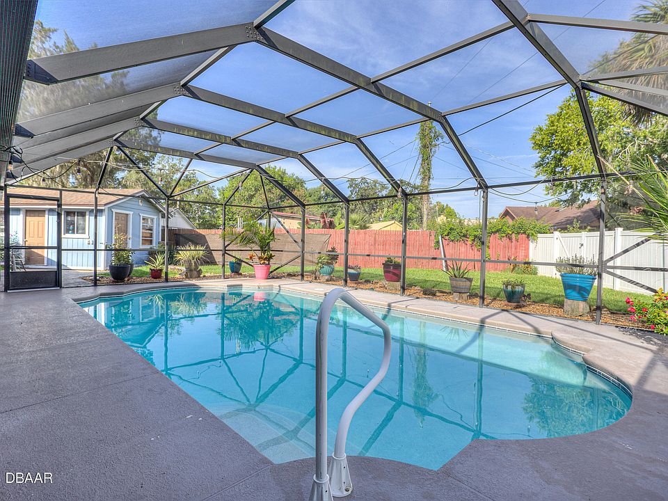 1st image of 1024 W Indian Oaks