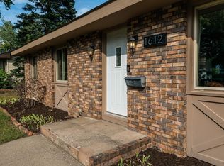 1612 Dixon Dr, Saint Paul Park, MN 55071