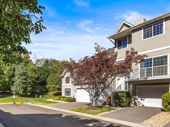 376 Willoughby Way W, Minnetonka, MN 55305