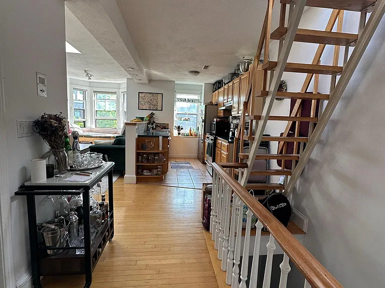 33 Holyoke St — Photo 5