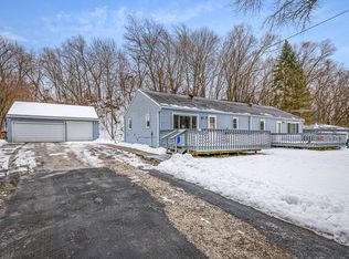 81-83 Eagle Point Rd, Fox Lake, IL 60020