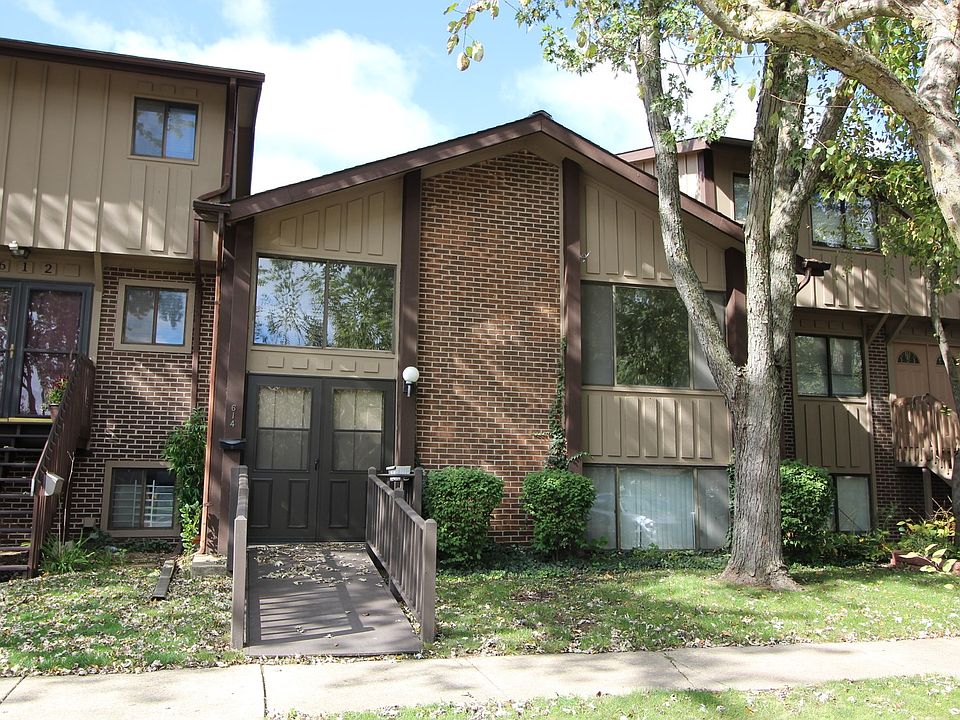 1st image of 614 E Devon Ave #614