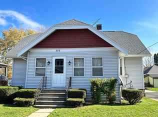 309 2nd St, Neenah, WI 54956