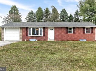 1435 Grandview Rd, Spring Grove, PA 17362