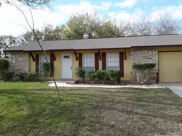 11619 HONEY GROVE ST, Live Oak, TX 78233