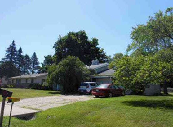 2nd image of 630 Waverly Dr