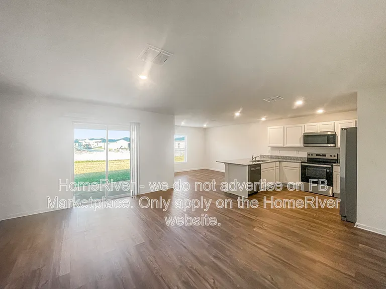 2269 Oklahoma Dr — Photo 3