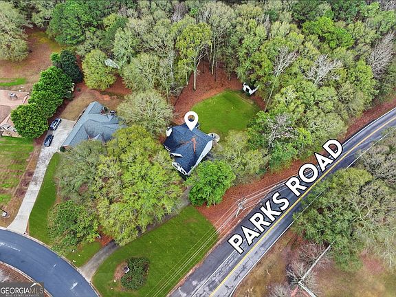 3rd image of 5 Riverside Dr