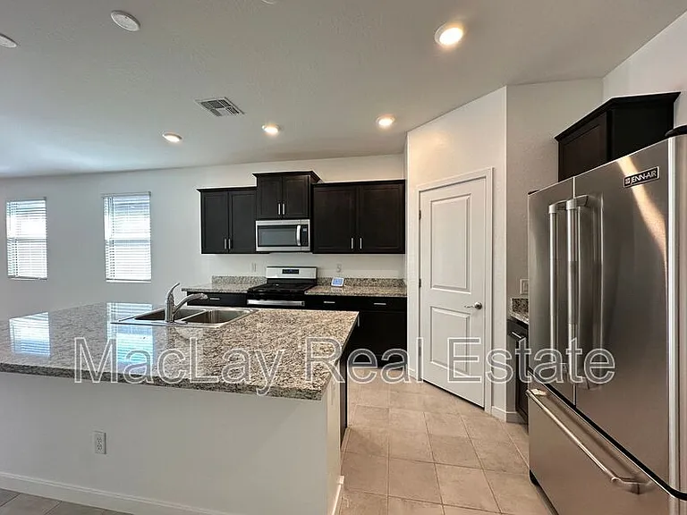 25361 N 144th Dr — Photo 2