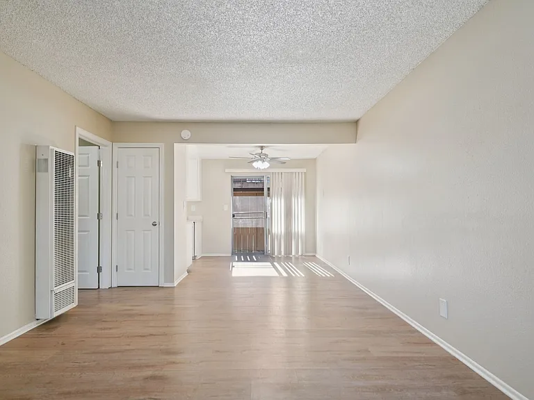 Casa Sierra Apartment Homes — Photo 16